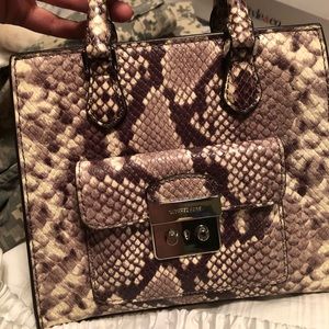 Michael kors bag